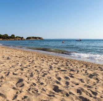 Nikita Villa | Villa Kristin 2: Steps from Great Sandy Beach & Family-Friendly