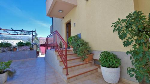 Babin do Apartment | Oceanfront Villa Krivokapić in Budva - Rated 9/10 by Guests