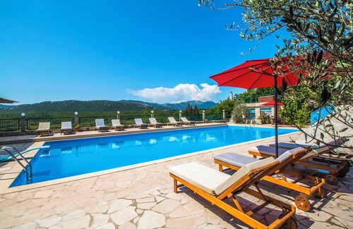 Zadvarje Villa | Villa Krnic: Enjoy Nature with Pool, Spa & Party Vibes
