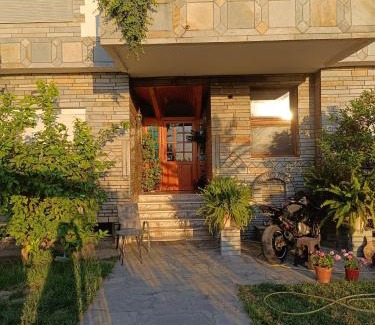 Prinos Apartment | Family-Friendly Retreat at Villa Ksanthioti - 8.1/10