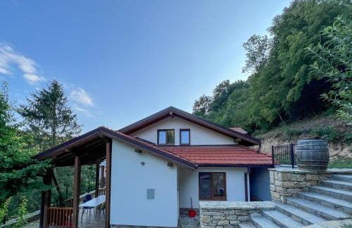 Arbanasi House | Family-Friendly Villa Ksilifor: Rated 10/10 for Comfort