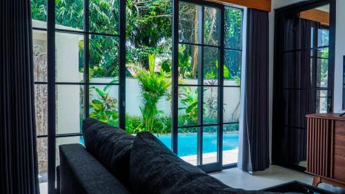 Mengwi Villa | Welcoming Villa Kubu Sawah: Family-Friendly Retreat with Pool