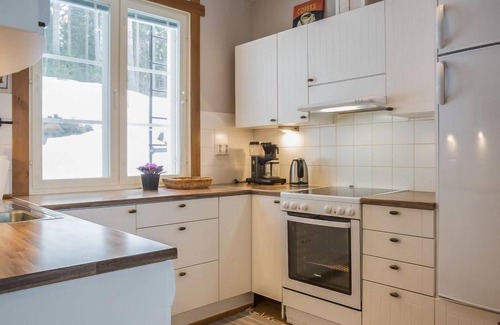 Multia House | Experience Villa Kukkula: Top-Rated Lake View Retreat