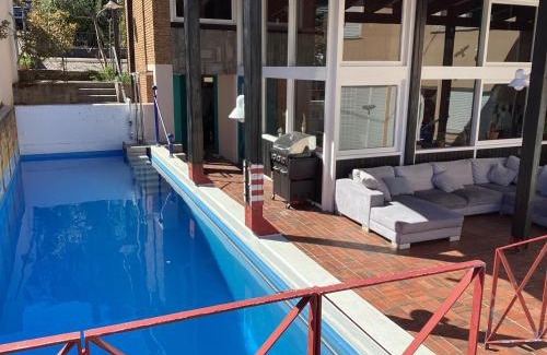Weyher in der Pfalz House | Family-Friendly Villa Kunterbunt with Pool and Pet Access