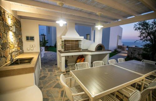 Chlorakas Villa | Villa Kyklamino - Exceptional Oceanfront Retreat with Pool
