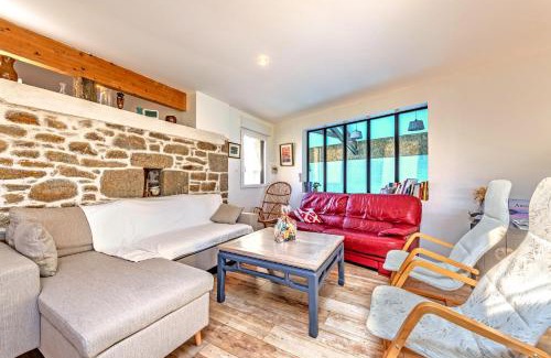 Kerlouet House | Villa Léonie: Indoor Pool and Family-Friendly Retreat