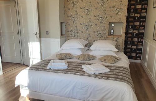 Braud-et-Saint-Louis Bed & Breakfast | Villa l'Estuaire: Oceanfront Retreat with Fantastic Reviews