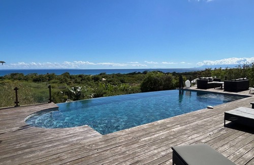 Saint-Francois Villa | Villa l'Hacienda: Oceanfront Retreat with Pool & Spa