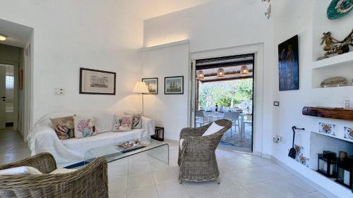 Villaggio Piras Villa | Pet-Friendly Villa la Bonaccia: 4-Star Rated Retreat