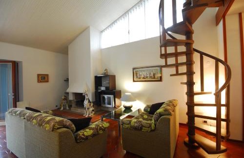 Lignano Pineta Villa | Pet-Friendly Villa La Chiocciola with Family Amenities