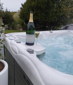 Vaux-sur-Mer Bed & Breakfast | Experience Villa la Dunette & Spa with Oceanfront Bliss