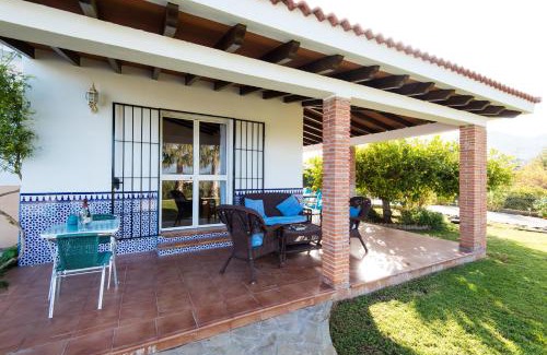 Alhaurin de la Torre House | Discover Villa La Gallega: Pet-Friendly Oasis with Pool