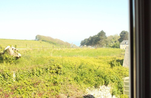 Vierville-sur-Mer Apartment | Family-Friendly 2-Bed House Near Omaha Beach, Normandy