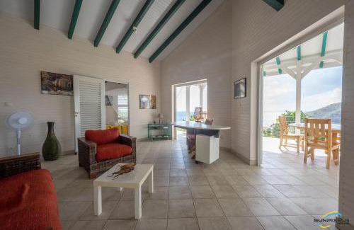 Les Anses-d'Arlets Villa | Villa La Lady: 4-Star Family Retreat with Ocean Views