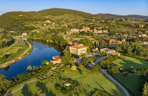 Bagno a Ripoli Hotel | Elegant Villa La Massa: 5-Star Comfort with Ocean Views