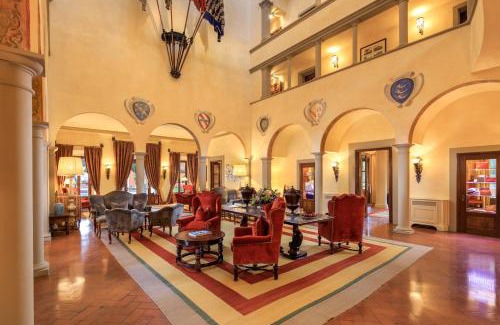 Bagno a Ripoli Hotel | Elegant Villa La Massa: 5-Star Comfort with Ocean Views