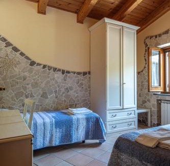 Colli di Fontanelle Villa | Villa La Pace: 4-Star Retreat with Pool and Family Amenities