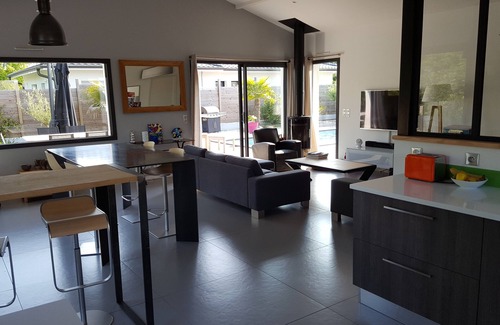 Angresse House | Discover Villa - La Palmeraie: Poolside Retreat Awaits
