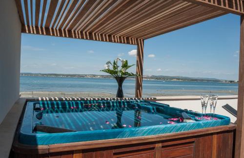 Sete Villa | Oceanfront Villa La Perle de Thau - Guest Rated 9.7