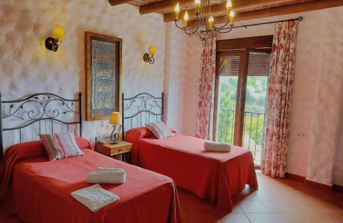 Canillas de Albaida Villa | Villa La Posada: Family-Friendly Retreat with Pool & Hot Tub