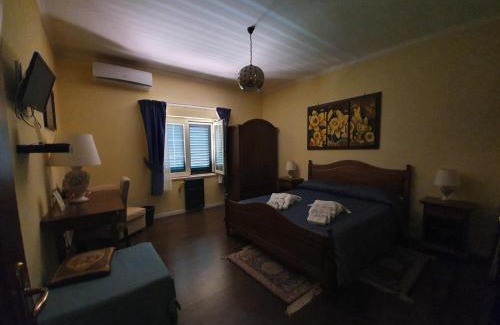 San Salvatore Telesino Hotel | Tranquil Villa la Quercia Resort with Oceanfront Views
