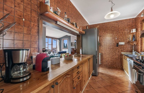 Pulciano Villa | Villa la Quercia: Scenic Lake View in Toscolano Maderno