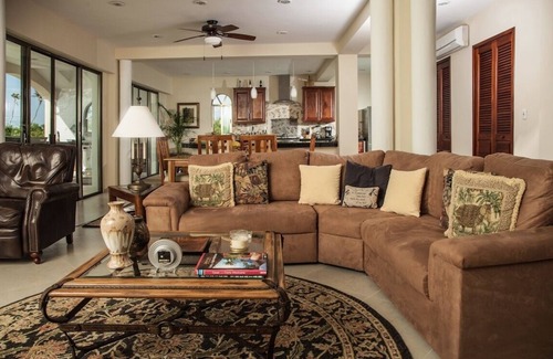 Mexico Villa | Relax at Villa La Siesta: Oceanfront Retreat with Spa