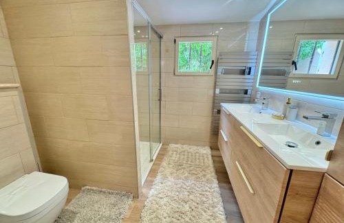 Cogolin Bed & Breakfast | Cozy Villa La Source 83 Near St Tropez with Ocean Views