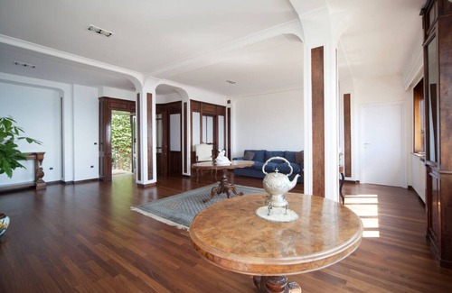 Posillipo Villa | Discover Villa La Tolda: Ocean View & Relaxing Spa