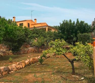 Castello de la Plana Villa | Elegant Villa La Torreta: Pet-Friendly & Family Friendly