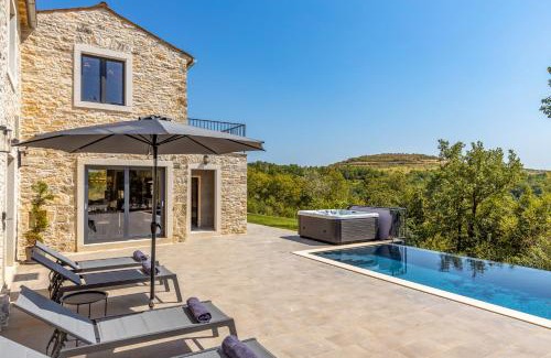 Buje Villa | Villa La Vinella with heated pool