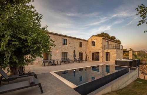 Buje Villa | Villa La Vinella with heated pool