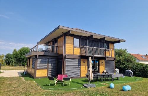 Yvoire Villa | Oceanfront Villa Laba: Rated 9/10 for Family Getaways
