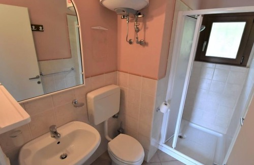 Vesta House | Top-Rated Villa Lackas: Pet-Friendly with Ocean Views