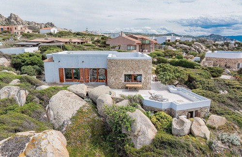 Santa Reparata Villa | Guest Rated 10/10: Villa Lady Oceania in Sardinia