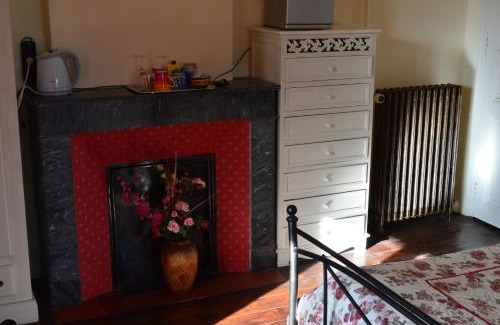 Prades Bed & Breakfast | Villa Lafabregue: Oceanfront Escape with Pool & 9.3 Rating