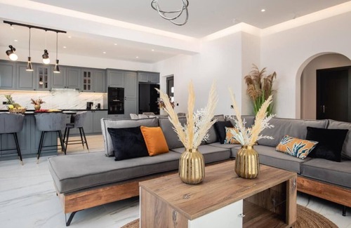 Gaitanion Villa | Villa Laha Gabrijela in Zante/Zakynthos with Private Pool & Modern Comforts