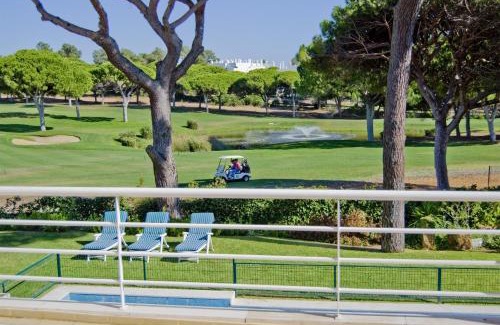 Quarteira Villa | Villa Lake View: Premier 4-Star Retreat with Pool & Family Fun