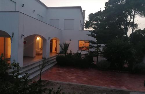 Bizerte Villa | Villa Lallazohra: Ocean View Retreat with Private Beach