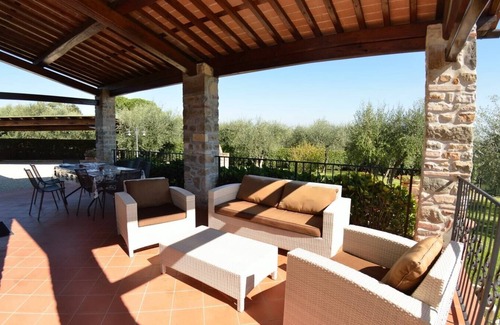 Cascine-La Croce Villa | Villa Lampiocino: Ocean View with Private Pool & Breakfast