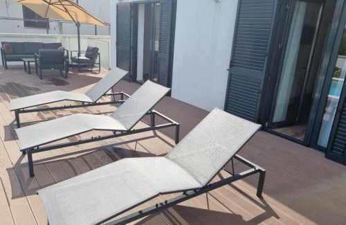Valbandon Villa | Villa Lana: Oceanfront Retreat with 9.8/10 Guest Rating