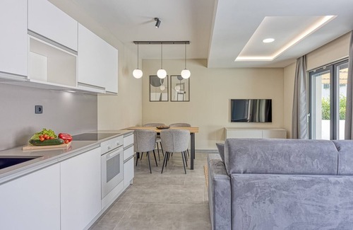 Susnjici House | Villa Lana: Private Pool Retreat Near Poreč, Rated 10/10
