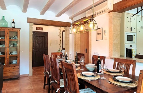 Media Luna House | Experience Villa Lantana: Oceanfront Bliss & Top Reviews