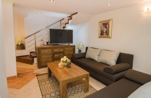 Seget Villa | Villa Lanterna: 4-Star Retreat with Pool & Family Amenities