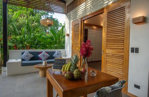 Chiguata Villa | Villa Lapa: Relax by the Pool, Steps from the Ocean
