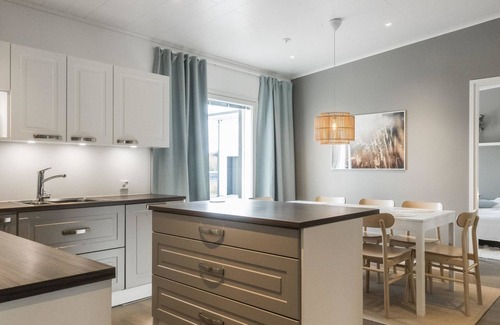 Rovaniemi House | Experience Villa Lapinranta: Lake View & Spa Retreat