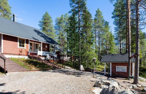 Rovaniemi Villa | Villa Lapintiira: Relaxing Spa Retreat with Top Reviews