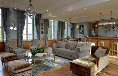 Bayeux Hotel | Villa Lara Hotel: 5-Star Elegance with Pet-Friendly Charm