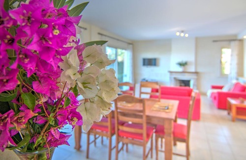 Latchi Cottage | Villa Latchi Beach View - a villa that sleeps 6 guests in 3 bedrooms