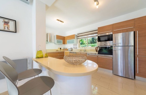 Latchi Cottage | Villa Latchi Marina 12: Oceanfront Retreat for 6 Guests